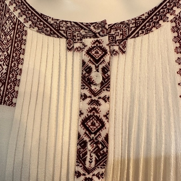 Daniel Rainn Boho Maroon and Cream Blouse Size M - Picture 2 of 6